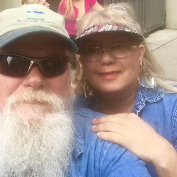 Meet your Posher, Sandie - Picture 1 of 1